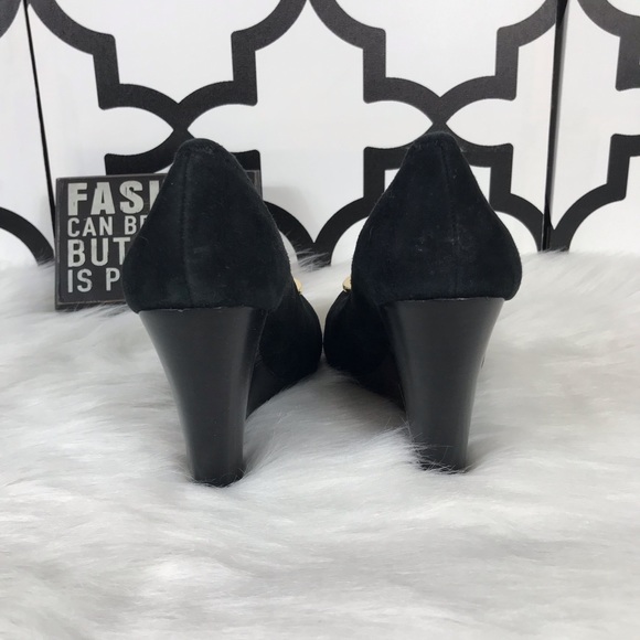 BCBGenertion Black Wedges - Picture 3 of 8